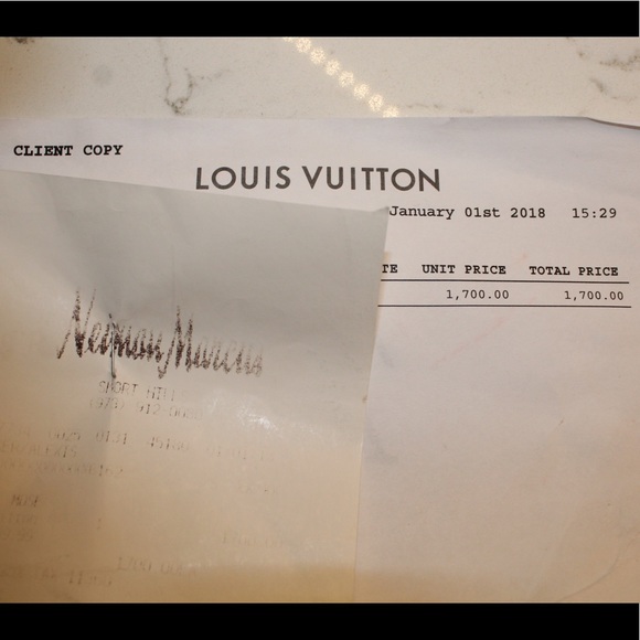 Louis Vuitton Saint Michel Crossbody - Picture 4 of 5